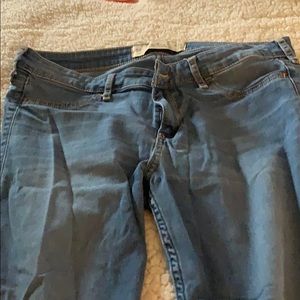 Hollister medium wash jean legging